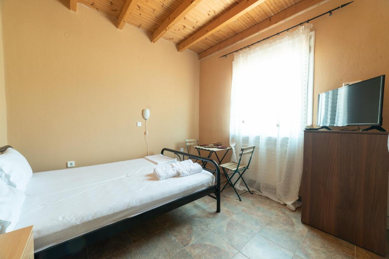 Отель Maison Agistro Ангистрон Экстерьер фото