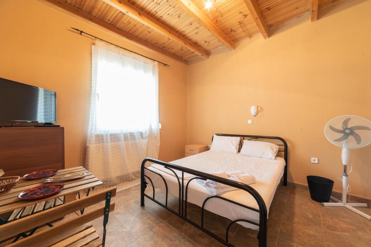 Отель Maison Agistro Ангистрон Экстерьер фото